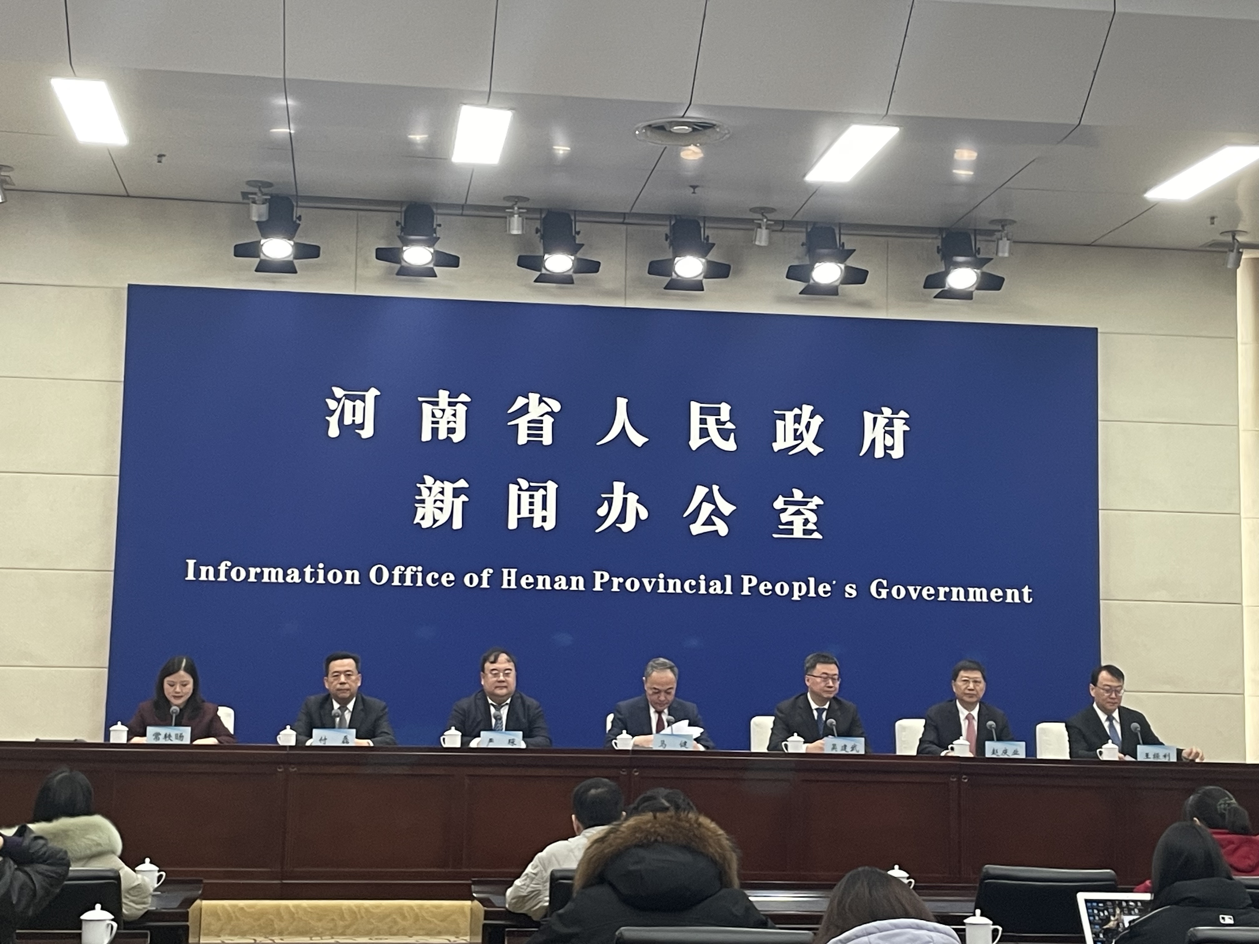 河南財政加碼2026首季經濟開局 發2億消費券+專項獎補穩增長