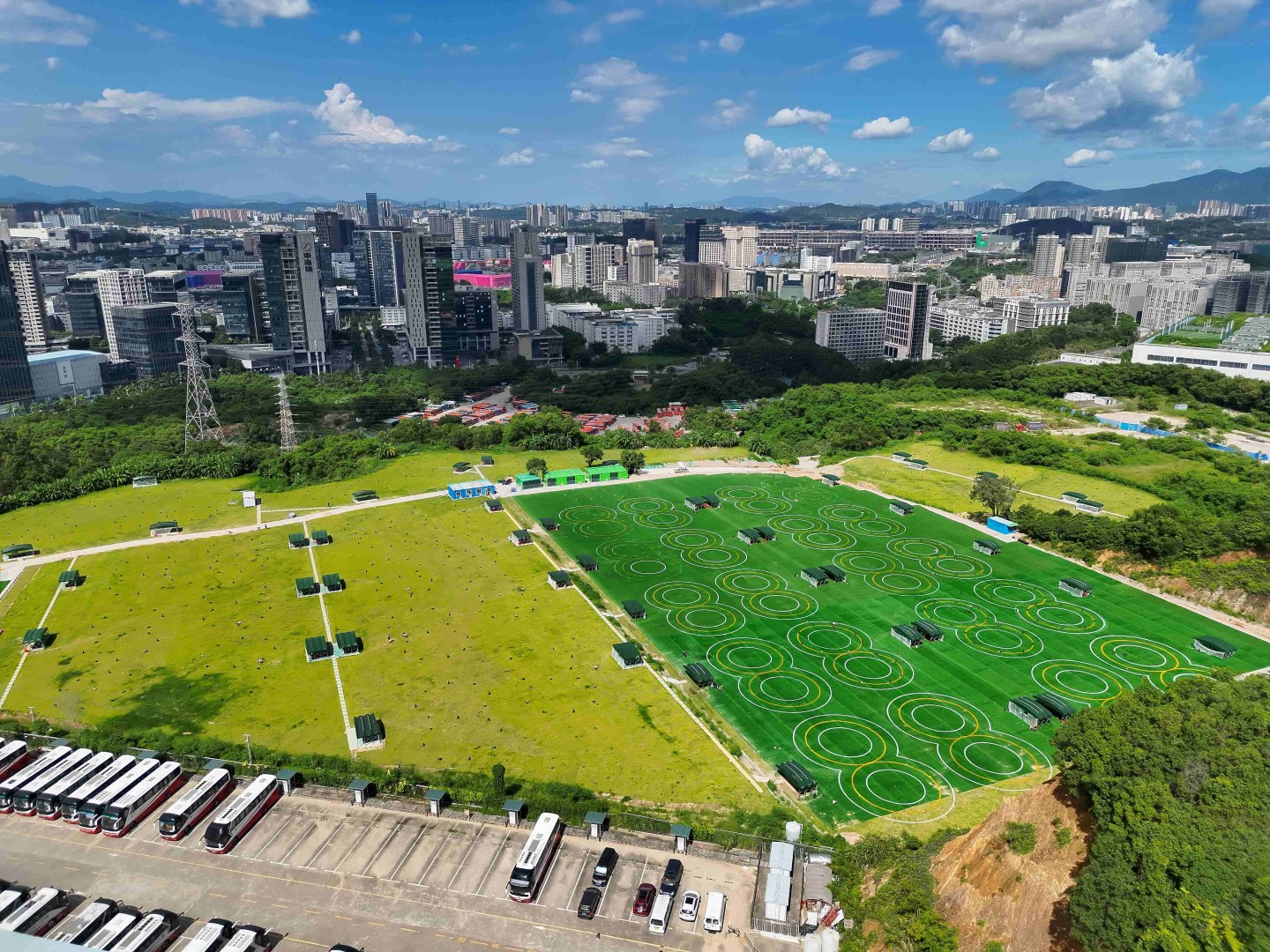 無人機最嚴新規落地 職業飛手成低空就業「新貴」