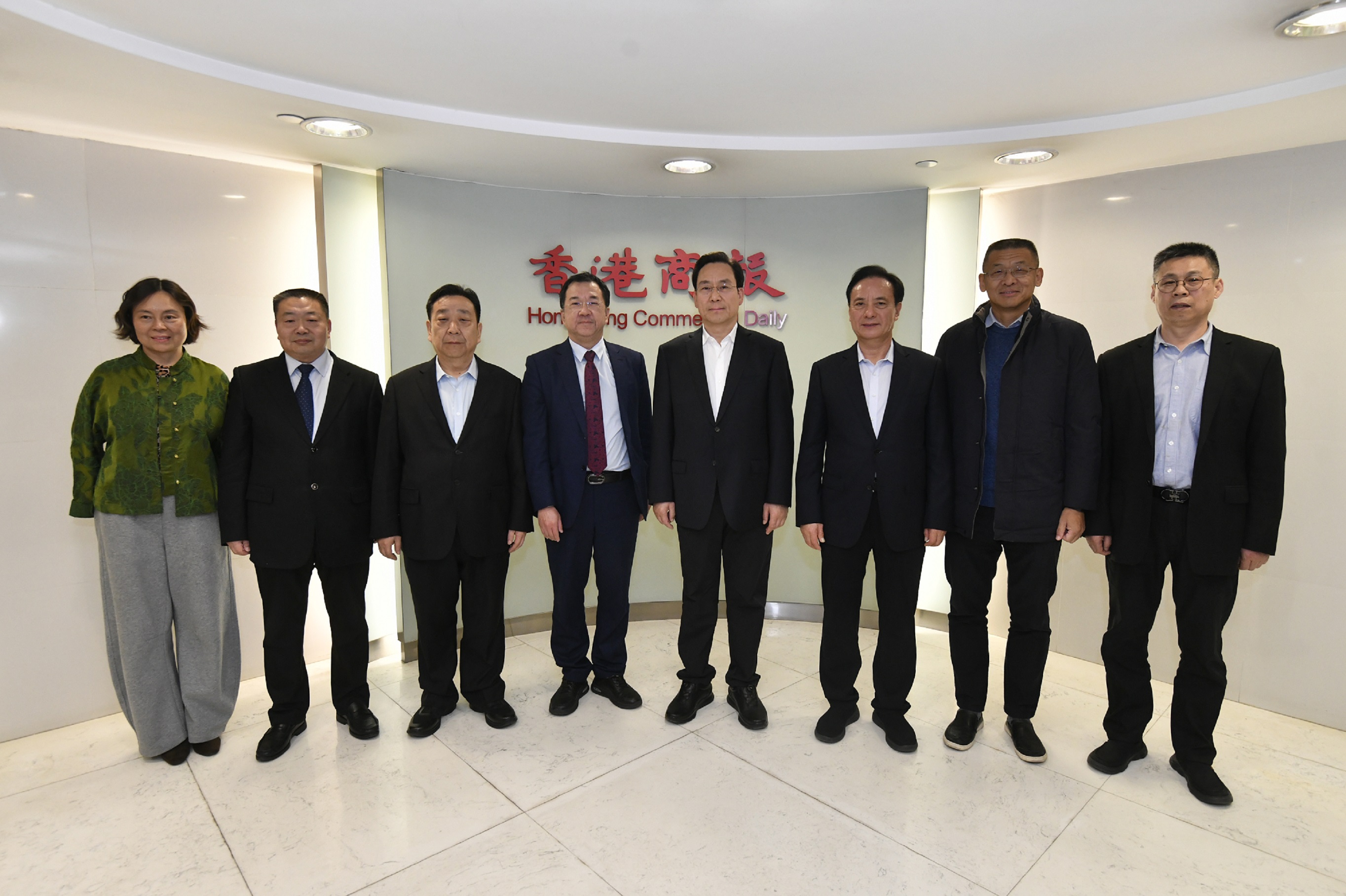 河南省政協主席孔昌生一行到訪香港商報 冀加強豫港交流合作