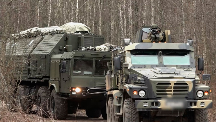 俄軍用高超音速彈道導彈「榛樹」攻擊烏克蘭