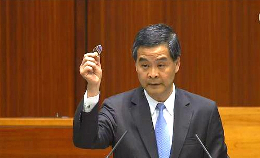 20160421_PO_梁振英_黃毓民_玻璃碎_資料