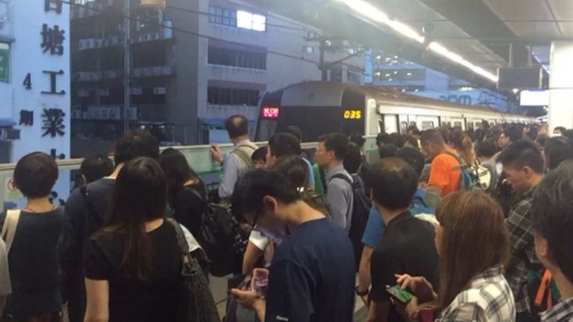 事故當日九龍塘至觀塘站服務暫停逾2小時。﹝資料圖片﹞