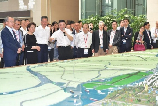 梁振英早前到粵港大灣區城市群考察。(政府新聞處圖片)