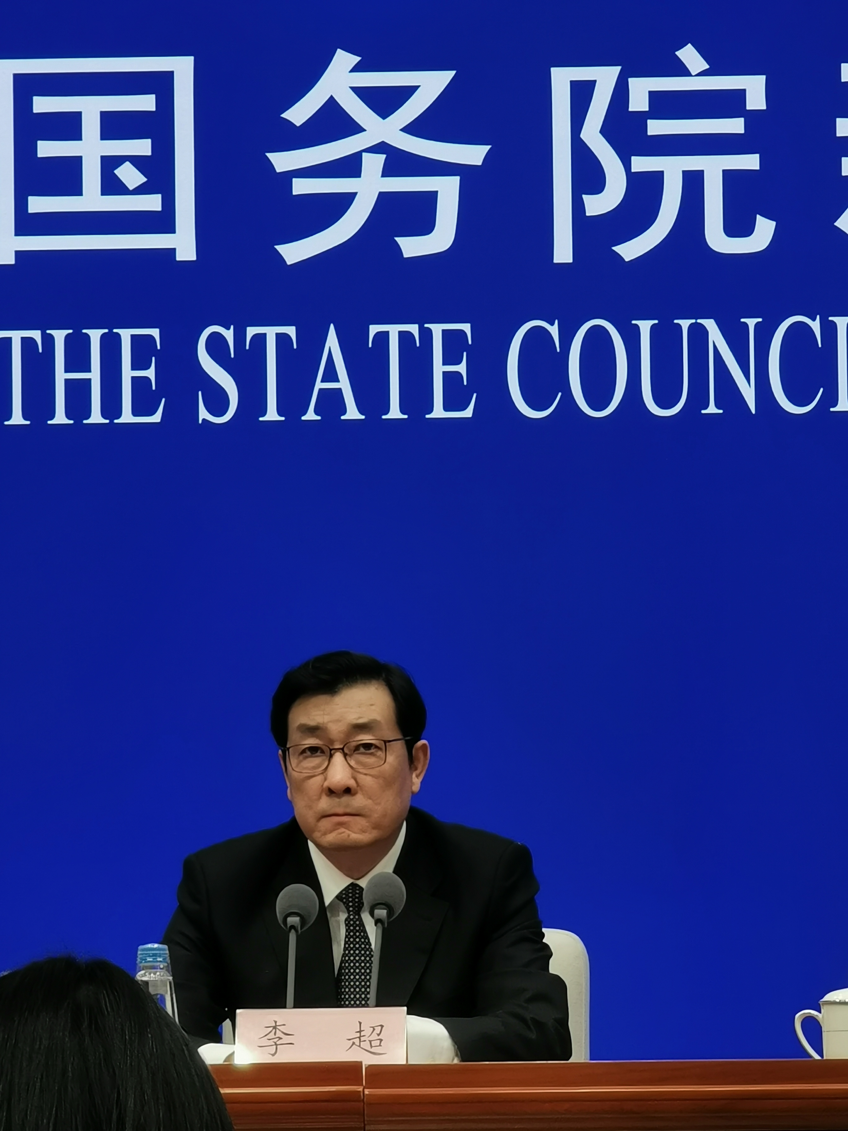 国外最新疫情新闻报道 1584845803.jpg