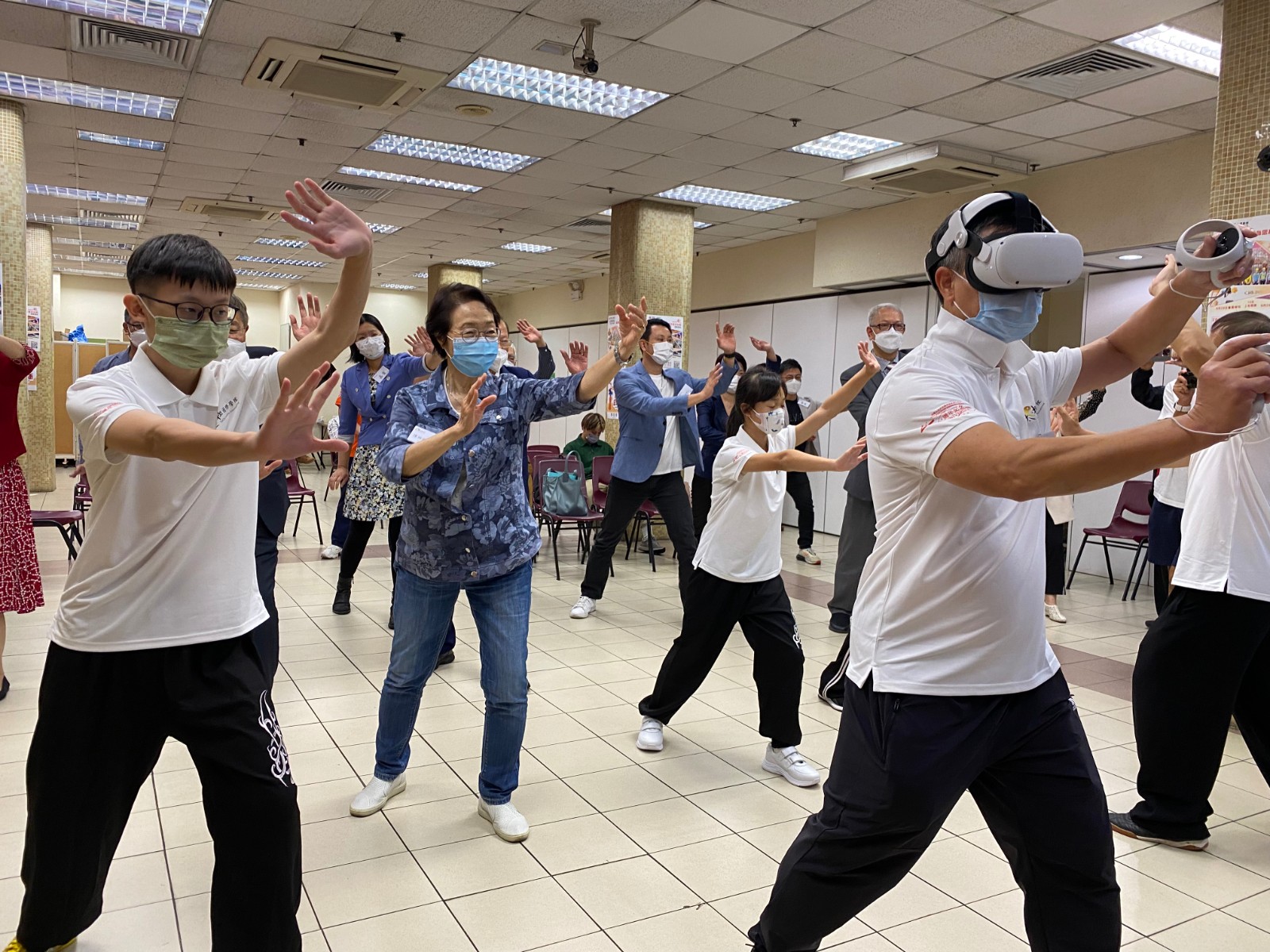 十八區公益太極日下月啟動 特首將帶領全港市民耍太極-香港商報